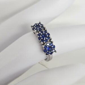 Anello in Argento 925 Rodiato con Zirconi Blu Zaffiro – Misura Regolabile