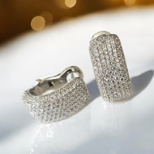Orecchini in argento con zirconi