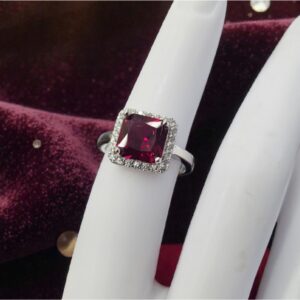 Anello pietra quadrata in argento