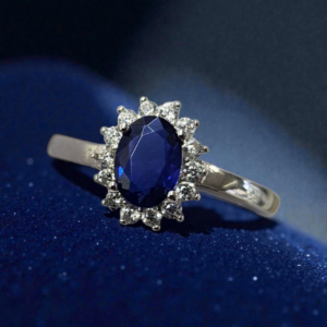 Anello modello " Kate " in argento