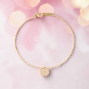 Bracciale in oro 18kt con medaglia lettera S